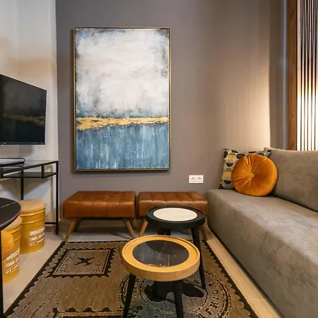 F & B Collection - Minilux For 3 *