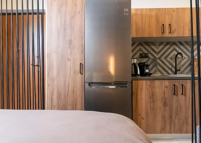 F & B Collection - Minilux For 3 *